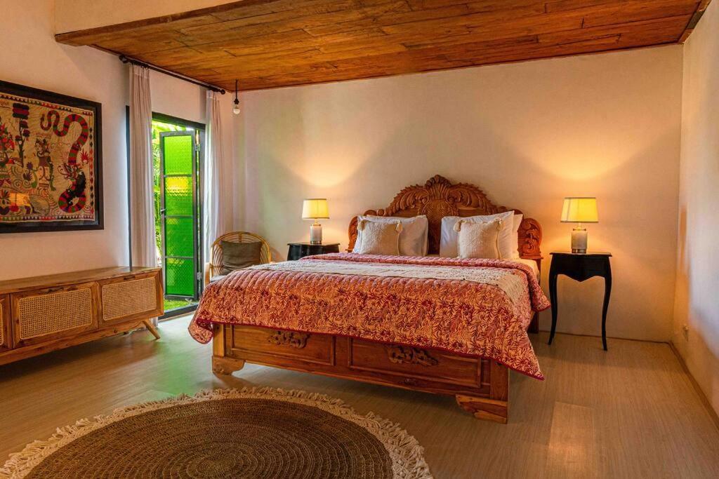 Berawa Canggu Stylish Joglo 3 Bedrooms Private Villa With Private Pool Exterior photo